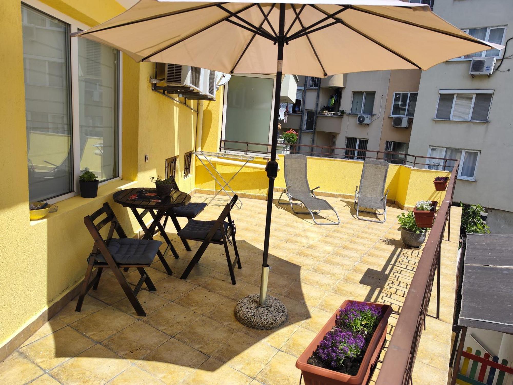 Art Apartment Kiril And Metodi Square Burgas Exterior foto