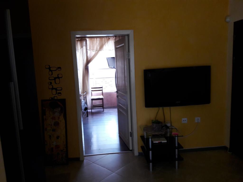 Art Apartment Kiril And Metodi Square Burgas Exterior foto